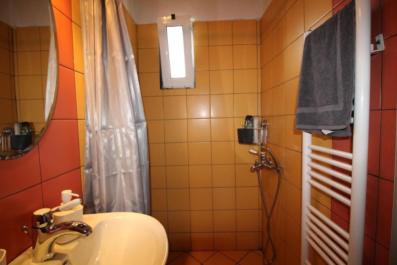 Pikinas Studios Near Ath Airport Markópoulon Exteriör bild